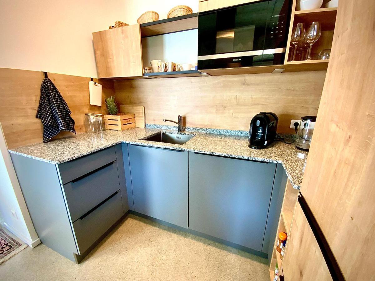 Waterfront - Urbane Eleganz Am Bachufer Apartman Villach Kültér fotó