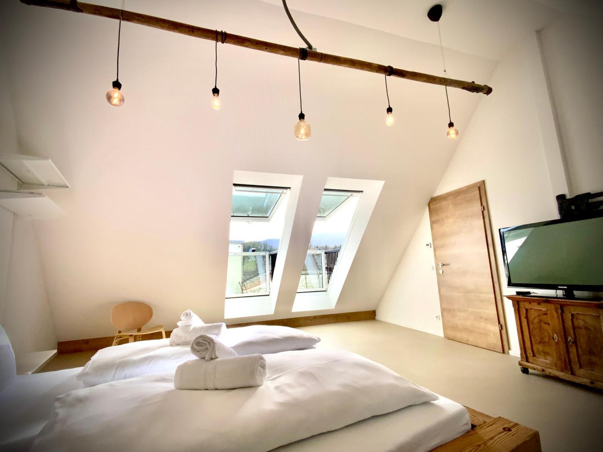 Waterfront - Urbane Eleganz Am Bachufer Apartman Villach Kültér fotó