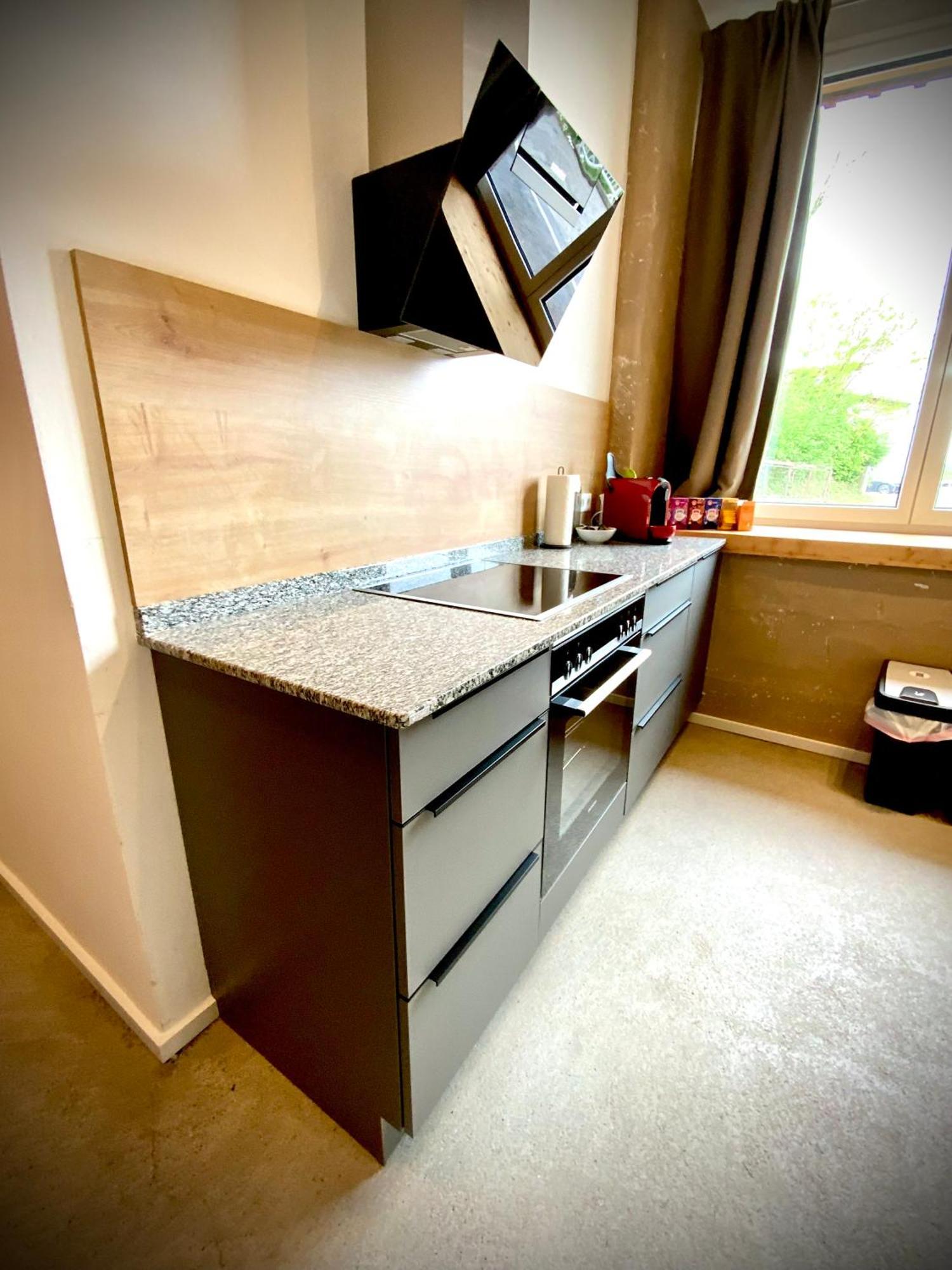 Waterfront - Urbane Eleganz Am Bachufer Apartman Villach Szoba fotó