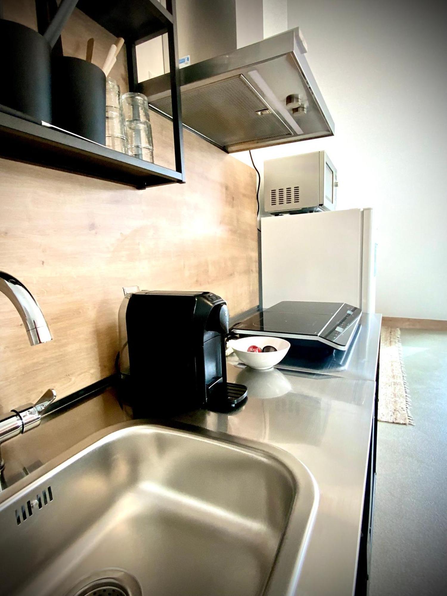 Waterfront - Urbane Eleganz Am Bachufer Apartman Villach Szoba fotó