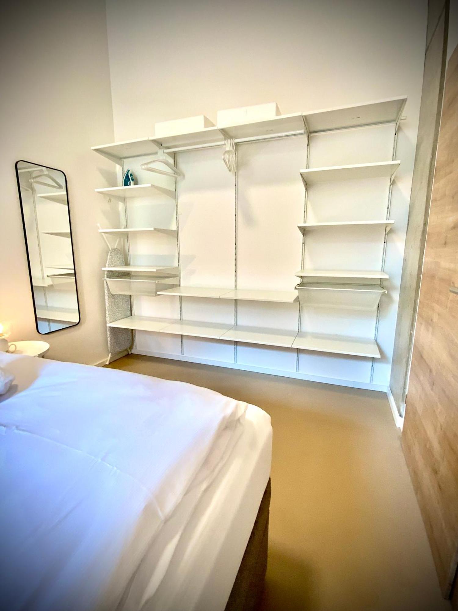 Waterfront - Urbane Eleganz Am Bachufer Apartman Villach Szoba fotó